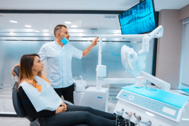 Dental World TR dentist and patient